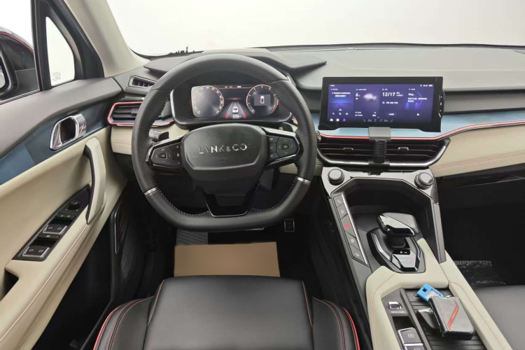 领克06 2020款 1.5T 耀Halo中控内饰7004