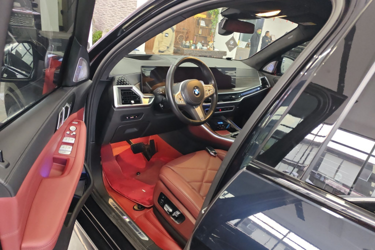 宝马X5 2023款 xDrive 40Li M运动曜夜套装局部细节19