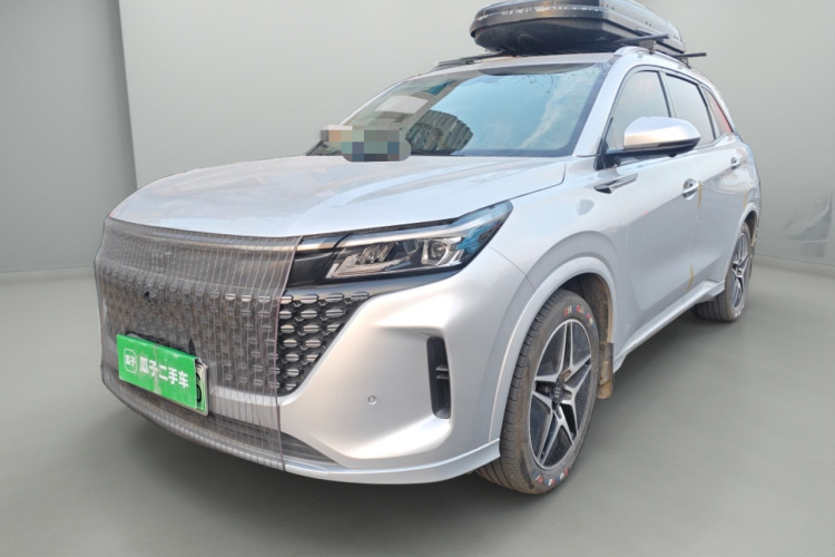 蓝电E5 2023款 1.5L DE-i 100KM臻享型 7座车身外观1