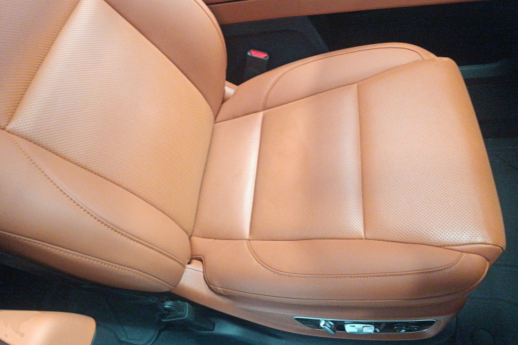 理想汽车 理想L8 2023款 Max局部细节41