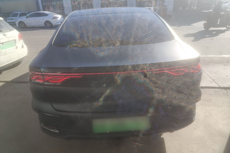 比亚迪 汉 2022款 DM-i 121KM 尊享型车身外观6