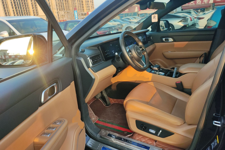 理想汽车 理想ONE 2021款 增程6座版中控内饰20