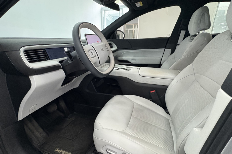 小鹏G6 2023款 580 长续航 Pro中控内饰19