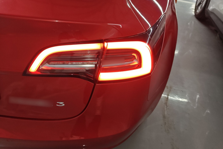 特斯拉 Model 3 2020款 改款 长续航后轮驱动版车身外观6006