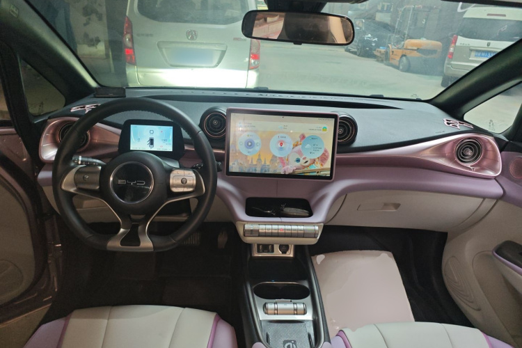 比亚迪 海豚 2021款 405km 时尚版中控内饰7002