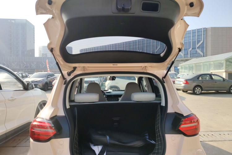 零跑汽车 零跑T03 2022款 琥珀版机舱底盘23