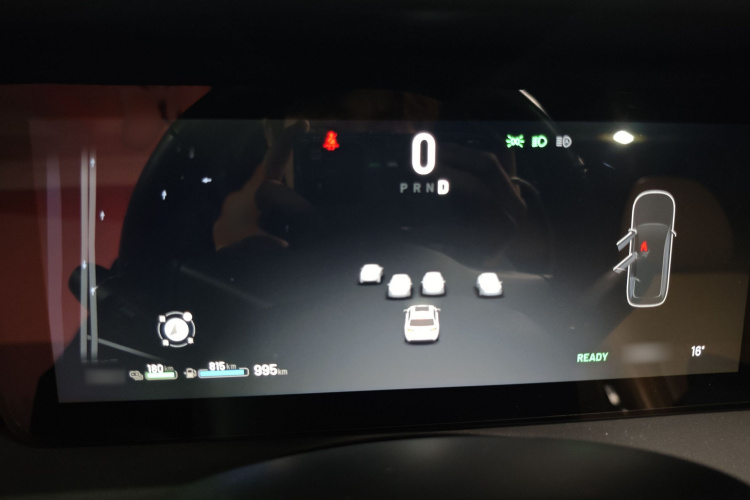 理想汽车 理想ONE 2021款 增程6座版局部细节14