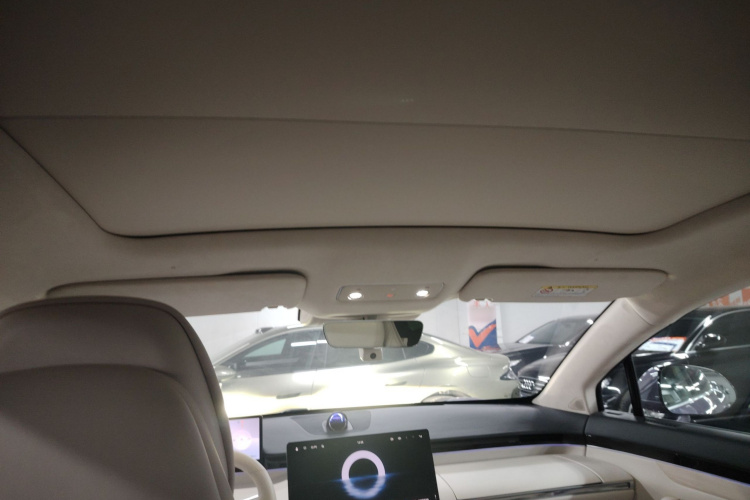 鸿蒙智行 智界R7 2024款 纯电 667km Max中控内饰22