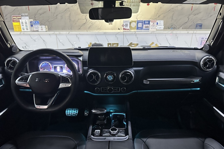 北京BJ40 2024款 2.0T 城市猎人荣耀版中控内饰7003