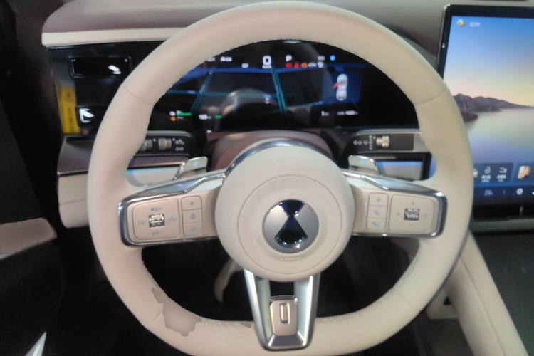 腾势Z9GT 2024款 1100四驱Max版中控内饰13