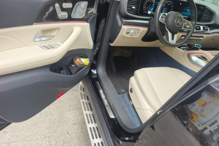 奔驰GLE 2020款 改款 GLE 350 4MATIC 时尚型中控内饰7003