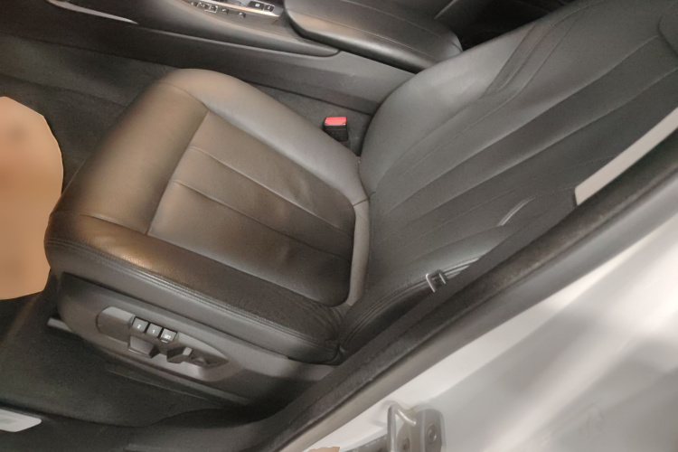 宝马X6 2015款 xDrive35i 领先型中控内饰19