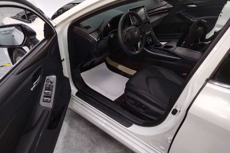 丰田 亚洲龙 2019款 2.0L 豪华版 国VI中控内饰20