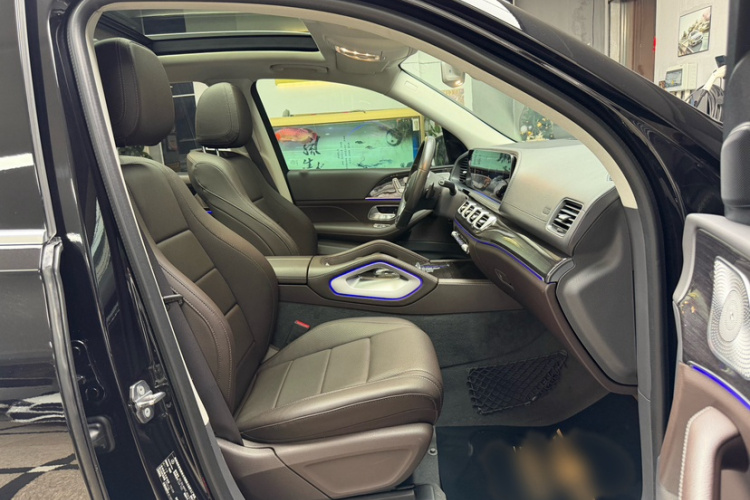 奔驰GLE 2020款 改款 GLE 350 4MATIC 时尚型中控内饰7010