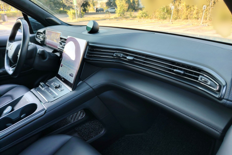 蔚来ES6 2020款 610KM 签名版中控内饰7006