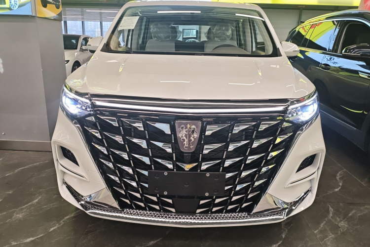 荣威iMAX8新能源 2025款 1.5T DMH 陆尊至享版车身外观2