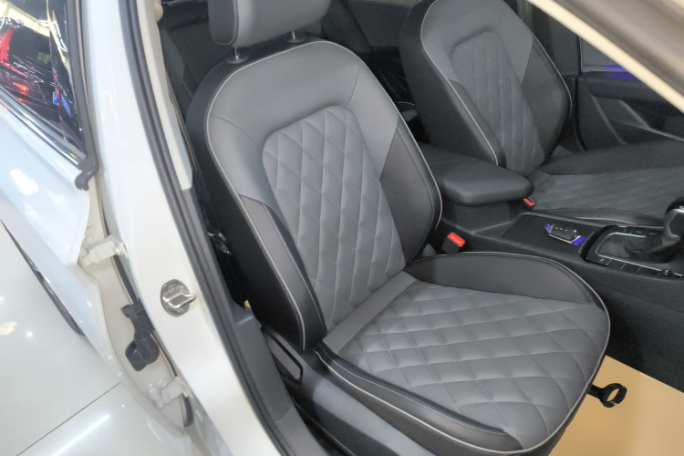 大众 速腾 2025款 改款 300TSI DSG超越版局部细节41