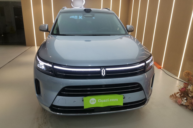 鸿蒙智行 问界M7 2024款 1.5T 智驾四驱Max版 5座车身外观2