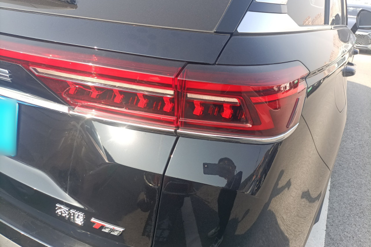 奔腾T99 2023款 2.0T 自动尊享型（6AT）车身外观6006