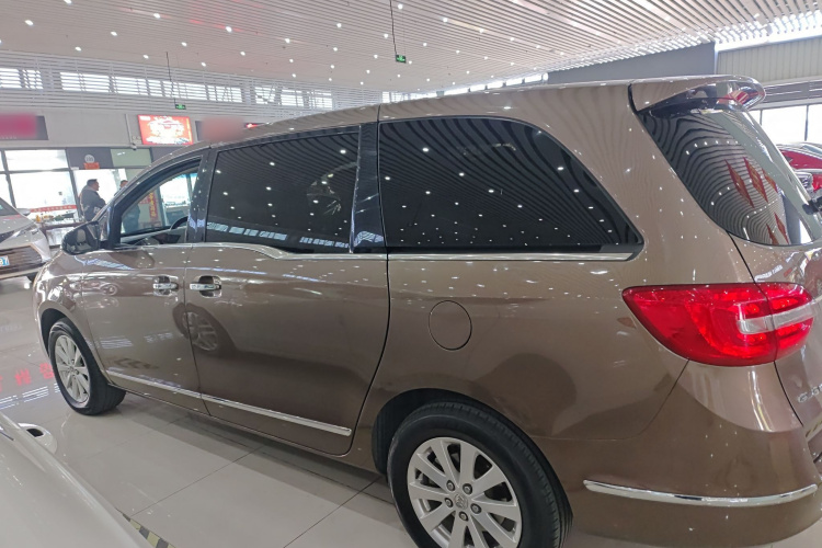 别克GL8 2018款 28T 尊贵型 国VI车身外观4