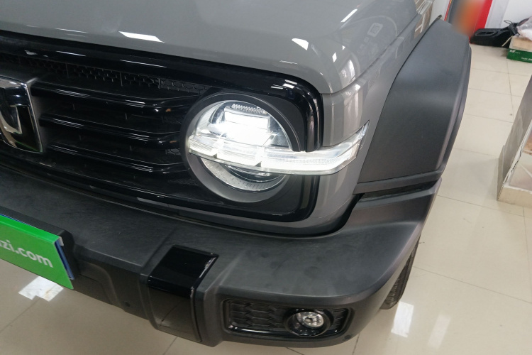 坦克300 2025款 2.0T 征服者局部细节36