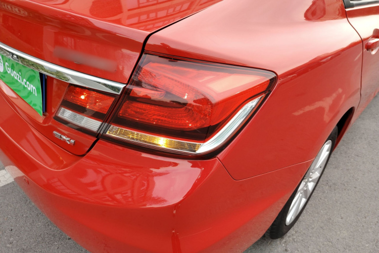 本田 思域 2014款 1.8L 自动舒适版车身外观9