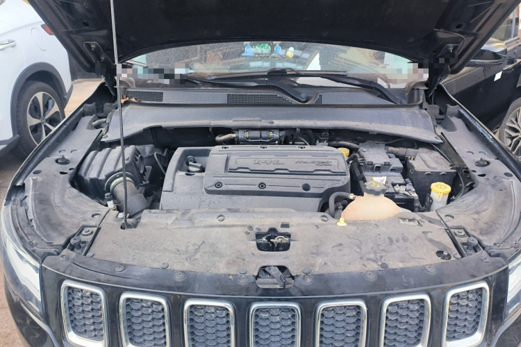 Jeep 指南者 2017款 200T 自动家享版局部细节24