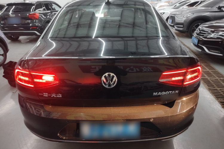 大众 迈腾 2017款 330TSI DSG 豪华型车身外观6