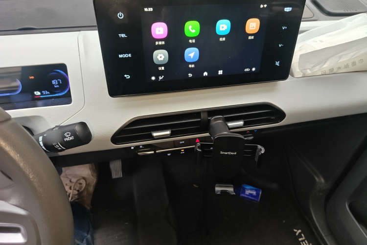 吉利银河 2023款 熊猫mini 200km 耐力熊局部细节16