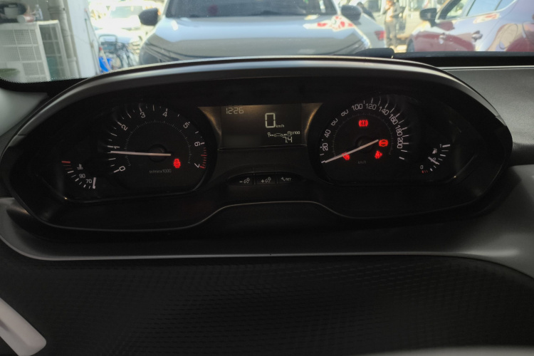 标致2008 2014款 1.6L 手动潮流版局部细节14