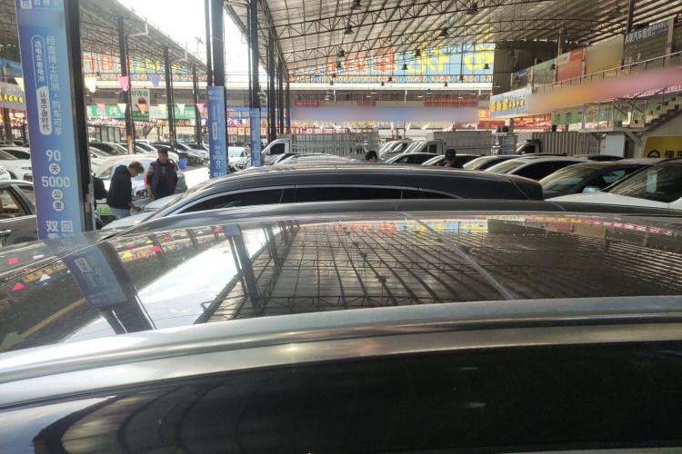 奔驰GLC 2018款 GLC 300 4MATIC 动感型局部细节57