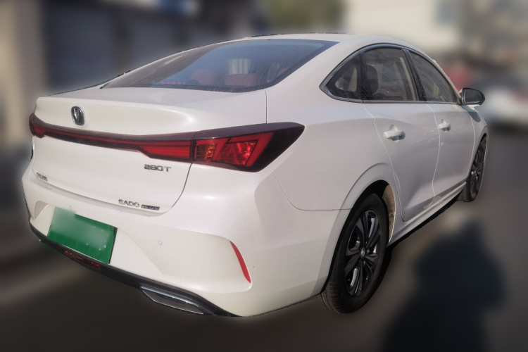 长安 逸动 2023款 畅享版 PLUS 蓝鲸NE 1.4T GDI DCT尊贵版车身外观6005