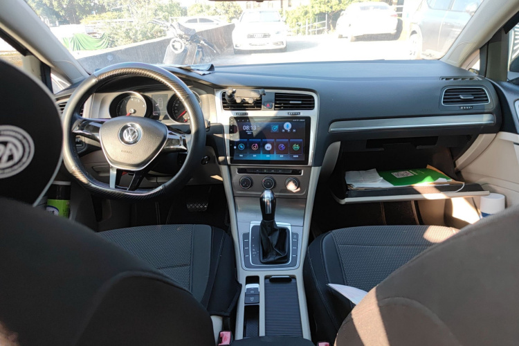 大众 高尔夫 2014款 1.6L 自动舒适型中控内饰7002