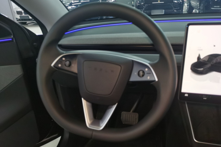 特斯拉 Model Y 2025款 后轮驱动版局部细节13