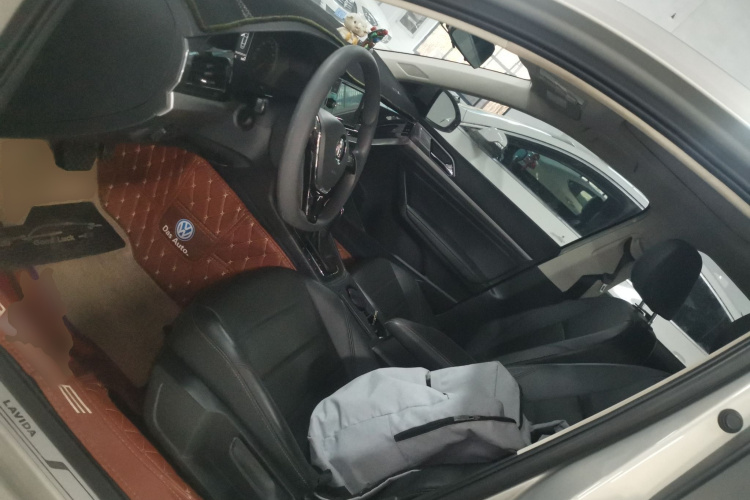 大众 朗逸 2018款 1.5L 自动舒适版 国V中控内饰19