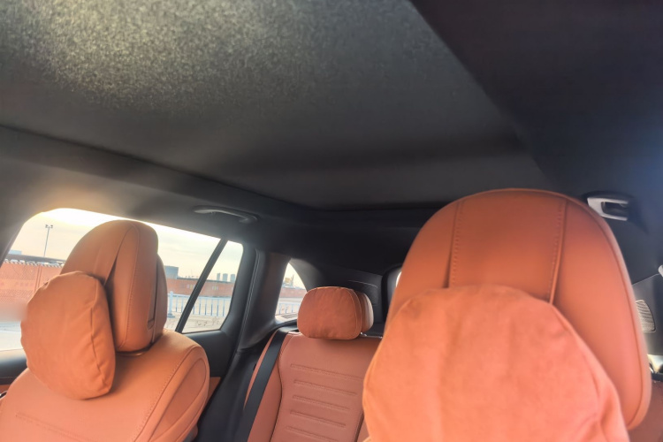 奔驰GLC 2025款 GLC 300 L 4MATIC 动感型 5座局部细节22