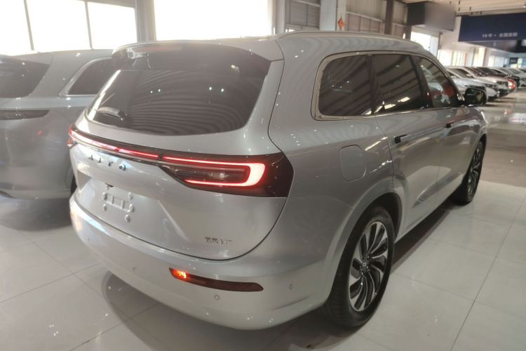 鸿蒙智行 问界M7 2024款 1.5T 后驱Plus版 5座车身外观7