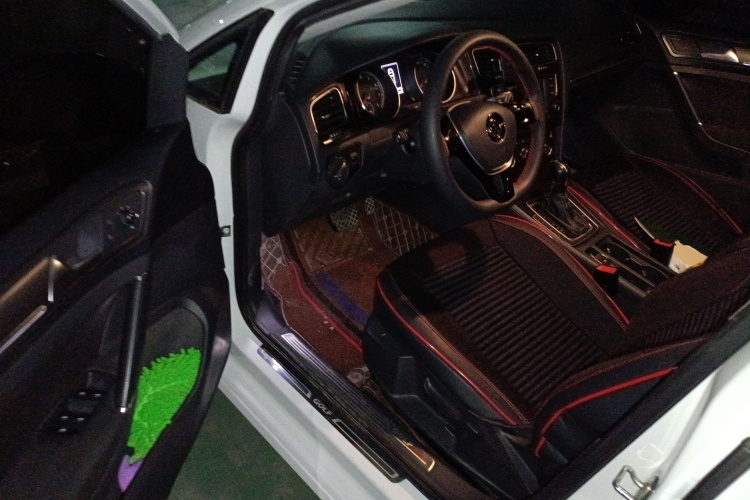 大众 高尔夫 2017款 230TSI 自动舒适百万辆纪念版中控内饰20