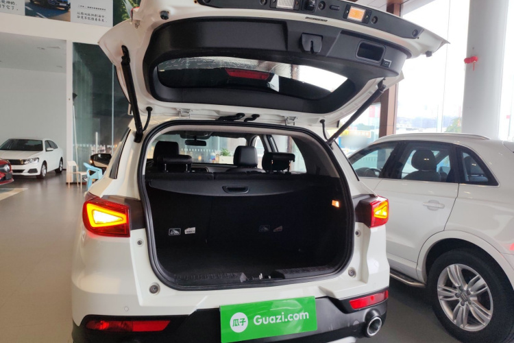 广汽传祺 传祺GS3 2017款 150N 自动精英版机舱底盘23