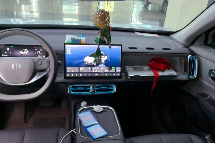 零跑汽车 零跑B10 2025款 510激光雷达版局部细节16