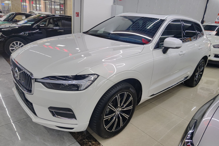 沃尔沃XC60 2021款 T5 四驱智远豪华版车身外观4