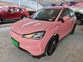 哪吒汽车 哪吒V 2022款 潮 400 Lite 粉色定制款