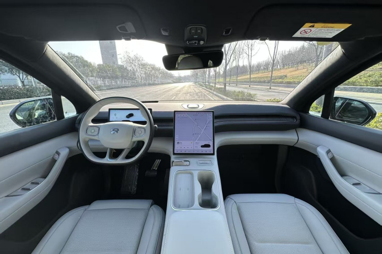 蔚来ES6 2024款 75kWh车身外观6010