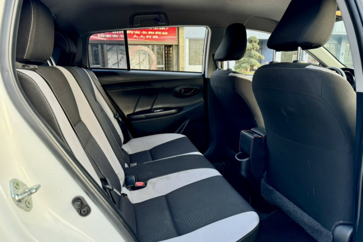 丰田 YARiS L 致炫 2020款 致炫X 1.5L CVT领先版中控内饰7009