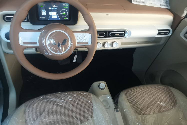 五菱汽车 宏光MINIEV 2024款 第三代 215km 青春版中控内饰7002