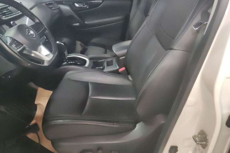 日产 奇骏 2020款 2.0L XL Premium CVT 2WD智联尊享版局部细节19