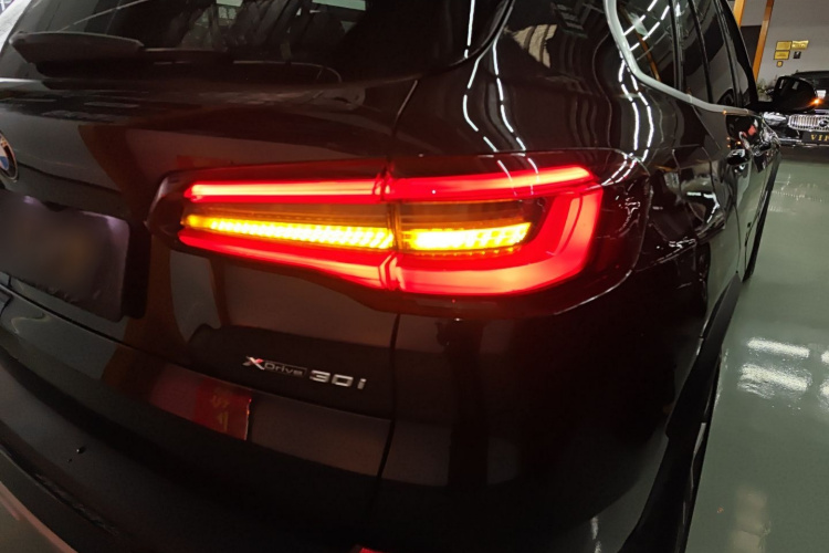 宝马X5(进口) 2021款 xDrive30i X设计套装车身外观6001