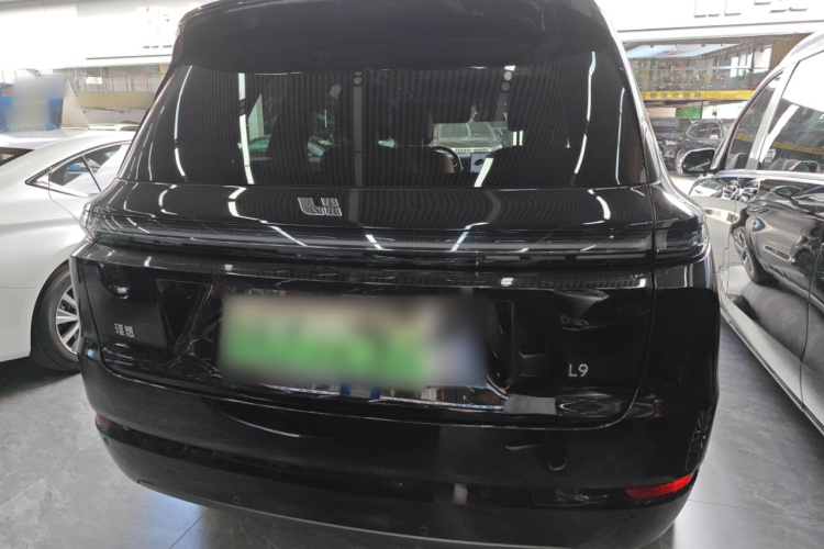理想汽车 理想L9 2024款 Ultra车身外观6