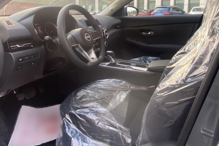 日产 轩逸 2026款 1.6L CVT省心版中控内饰7002