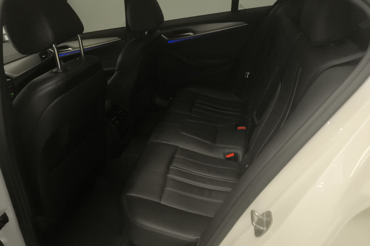 宝马5系(进口) 2019款 525i M运动套装中控内饰21